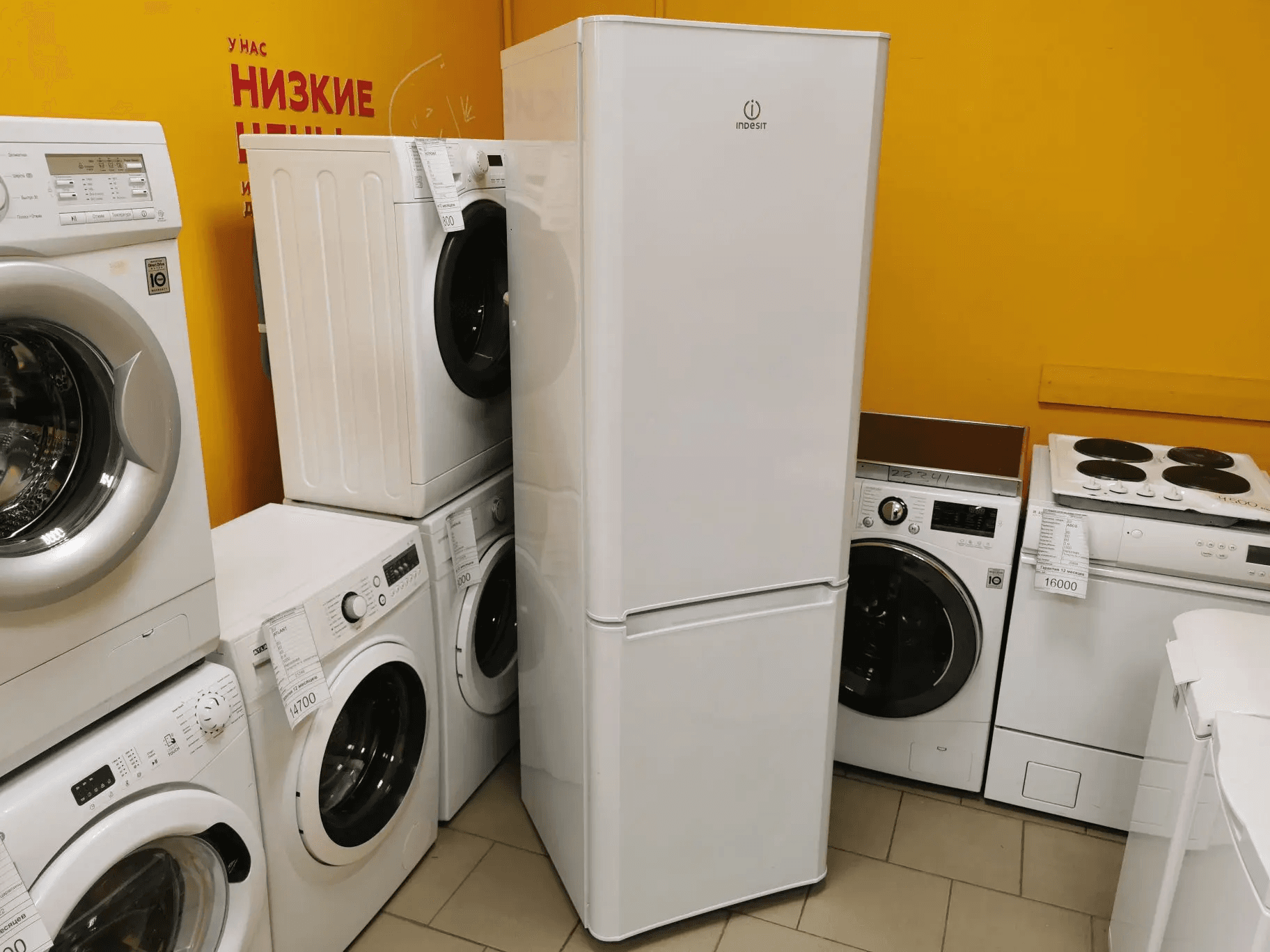 Холодильник INDESIT BIA18 